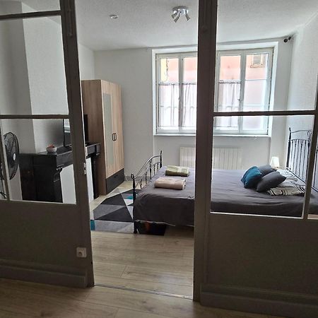 Appartement Au Calme Idealement Place A Macon. Exteriér fotografie